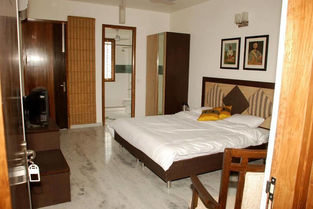 East End Retreat Bed & Breakfast New Delhi Exterior photo